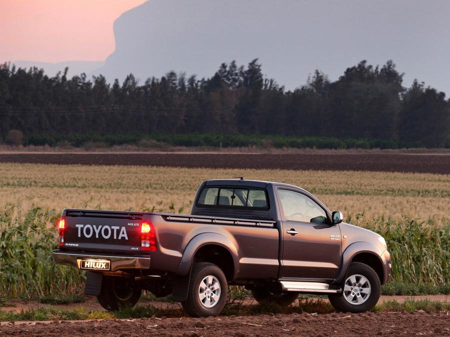  Toyota Hilux Single Cab 2008 года  (ZA) (фото 5 из 8)